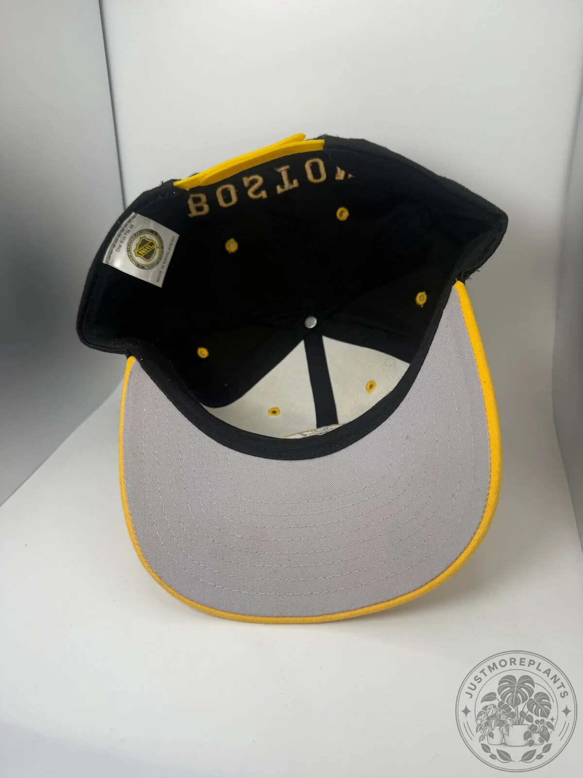 Boston Bruins Vintage Black and Gold Snapback Cap Hat 11 Boston Bruins Vintage Black and Gold Snapback Cap Hat